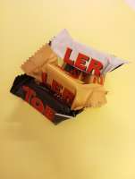 Toblerone Tiny Minis Mix, Milch, Dark, Weiss per 100g